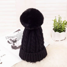 Load image into Gallery viewer, Women Braided Beanie for Holidays With Removable Pom-pom